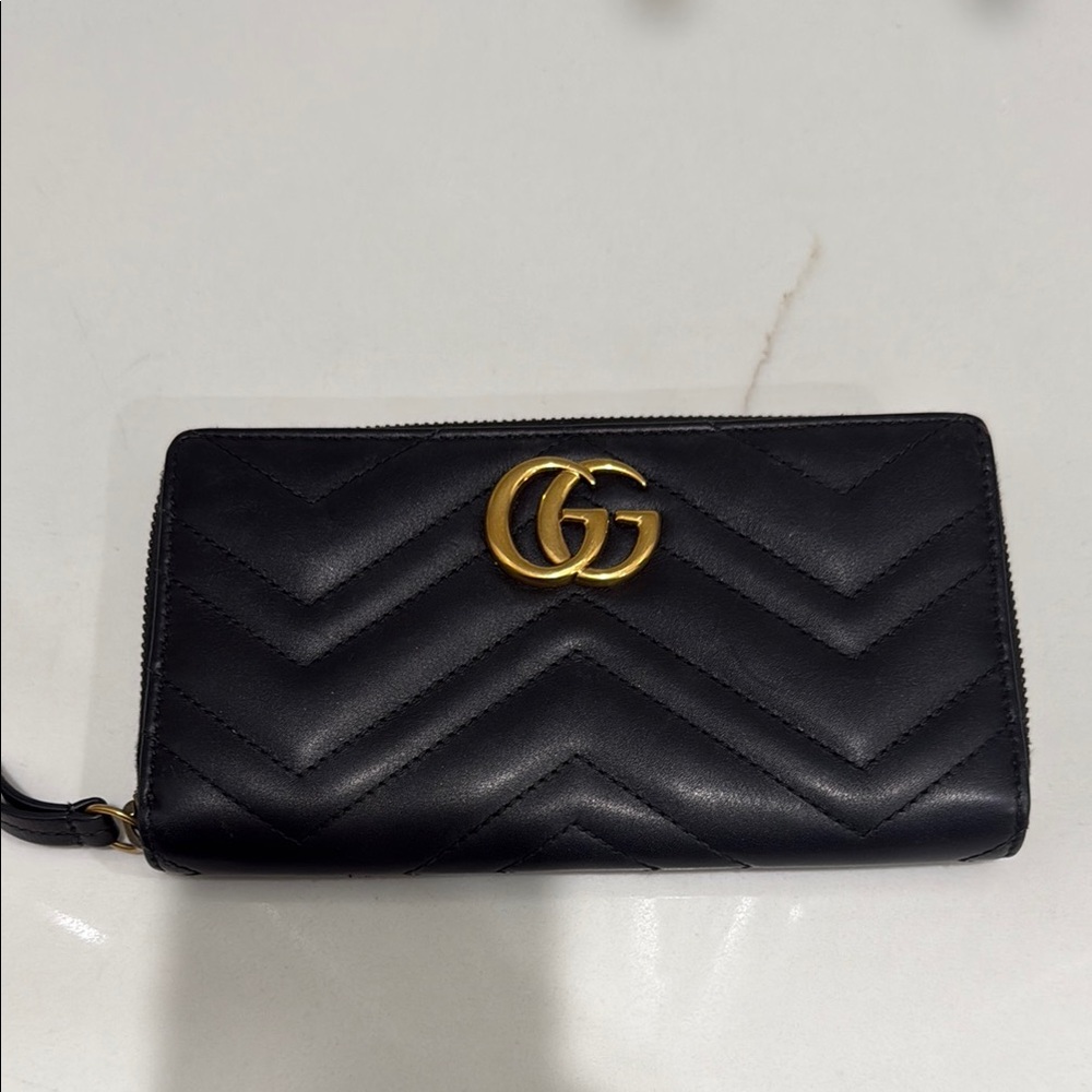 Gucci Black GG Marmont Matelassé Leather Zip-Around Wallet